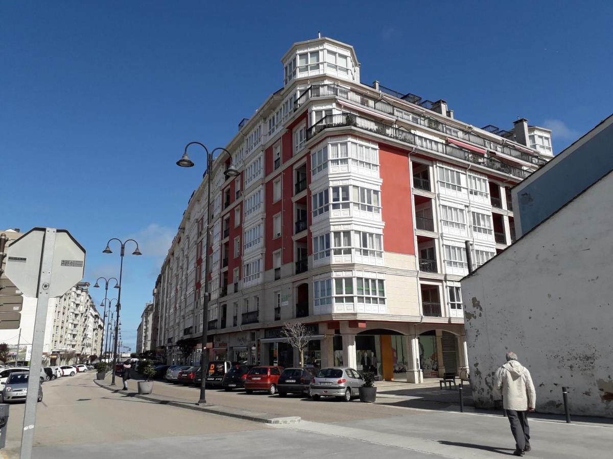 Apartmán Atico Con Terraza Y Piscina Comunitaria Ribadeo Exteriér fotografie